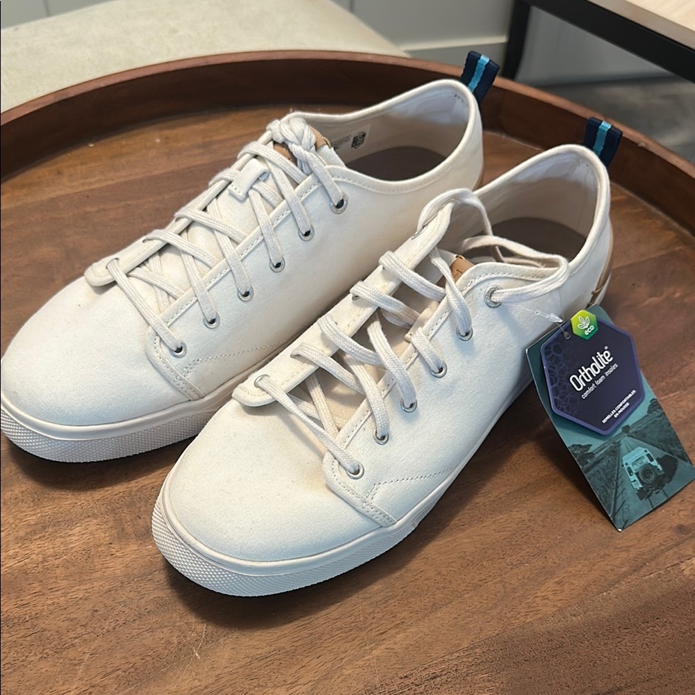 TRVL Lite Low Top Sneaker (Women) size 12